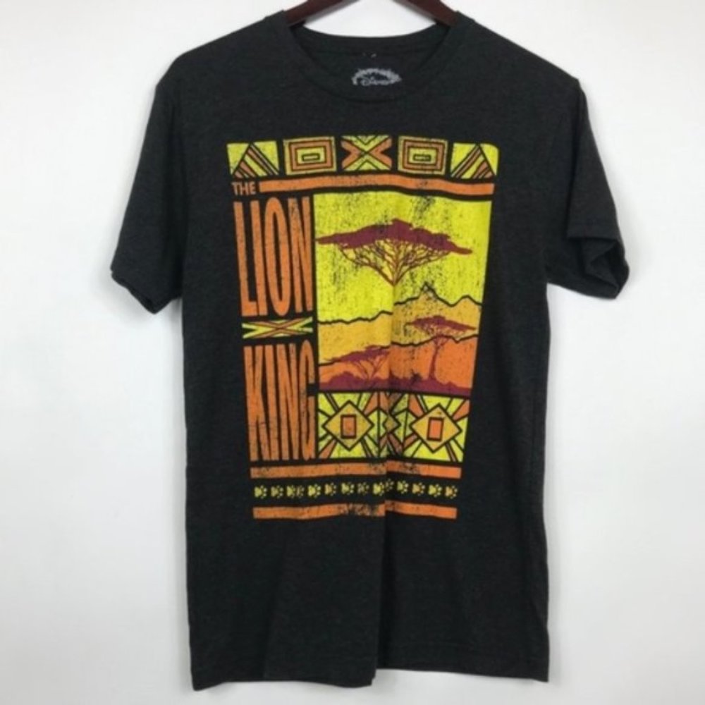 Disney Women Size Small T-shirt Gray The lion King